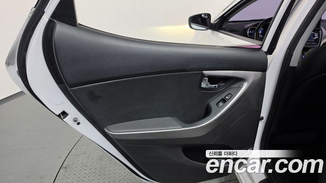 Hyundai Avante (MD) M16 GDI Premium 2014 — фото 31