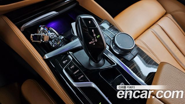 BMW 5 Series (G30) 520i M Sport 2021 — фото 9