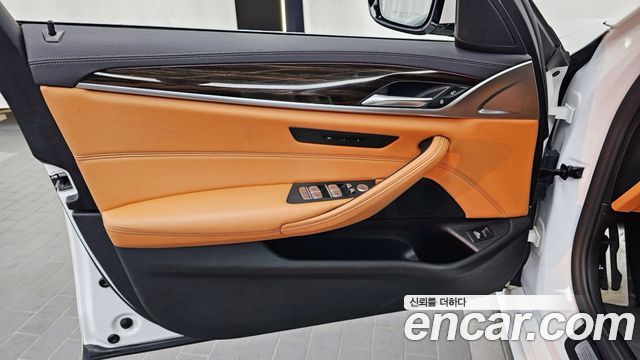 BMW 5 Series (G30) 520i M Sport 2021 — фото 30