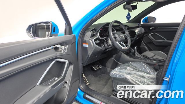 Audi Q3 (F3) 35 TDI Premium Sportback 2023 — фото 10