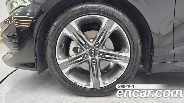 Kia K5 (III) 2.0 Signature 2023 — фото 5