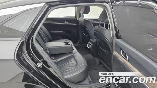Kia K5 (III) 2.0 Signature 2023 — фото 12