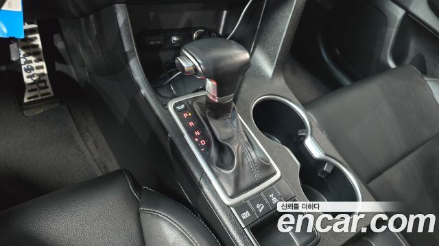 Kia Sportage The Bold Diesel 2.0 4WD Luxury 2019 — фото 9
