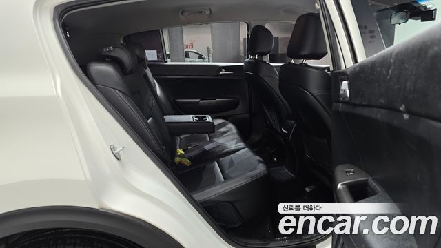Kia Sportage The Bold Diesel 2.0 4WD Luxury 2019 — фото 11