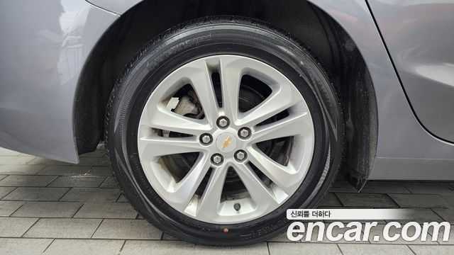Chevrolet Cruze 1.4 Turbo LT Deluxe 2017 — фото 5