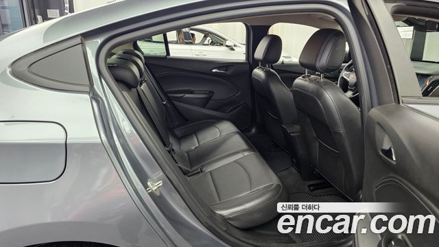 Chevrolet Cruze 1.4 Turbo LT Deluxe 2017 — фото 12
