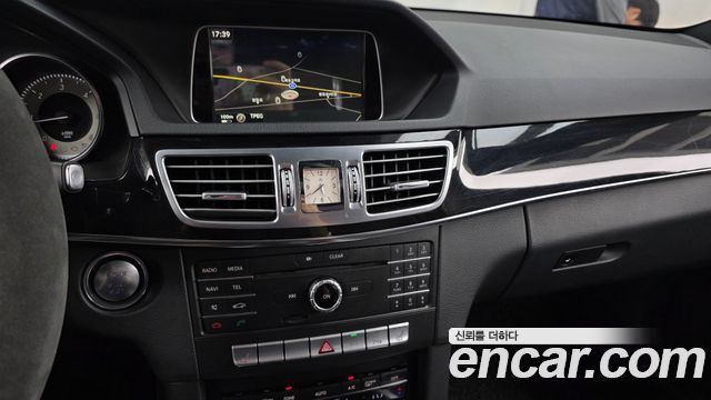 Mercedes-Benz E-Class (W212) E250 BlueTec 4MATIC AV 2016 — фото 14