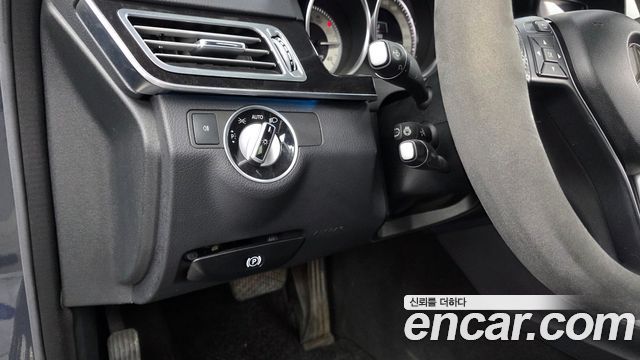 Mercedes-Benz E-Class (W212) E250 BlueTec 4MATIC AV 2016 — фото 18