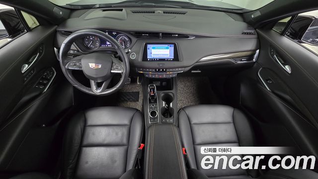 Cadillac XT4 2.0 Sport AWD 2021 — фото 7