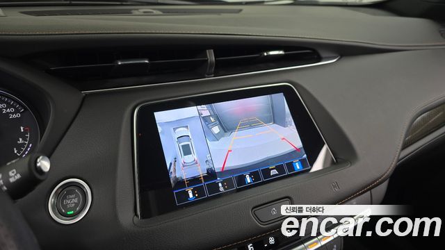 Cadillac XT4 2.0 Sport AWD 2021 — фото 14