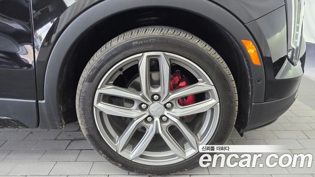 Cadillac XT4 2.0 Sport AWD 2021 — фото 21
