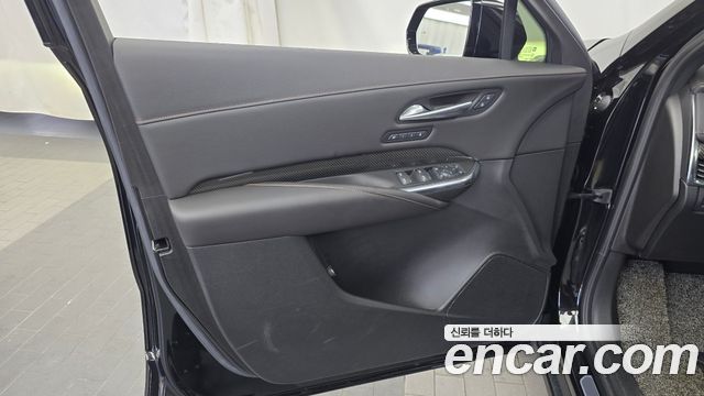 Cadillac XT4 2.0 Sport AWD 2021 — фото 24
