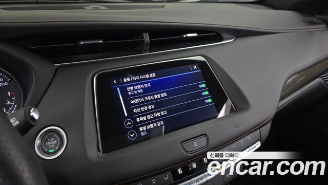 Cadillac XT4 2.0 Sport AWD 2021 — фото 32