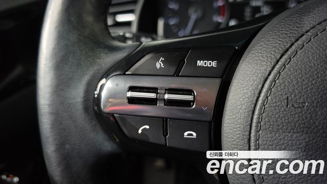 Kia K7 Premier 2.5 GDI Prestige 2020 — фото 16