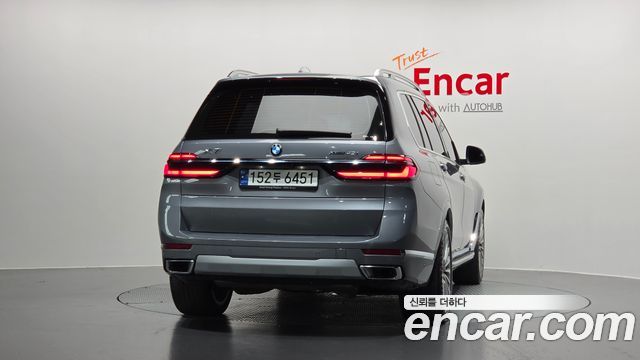 BMW X7 (G07) xDrive 40i Design Pure Excellence 6-Seater 2023 — фото 4
