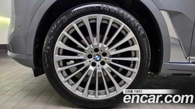 BMW X7 (G07) xDrive 40i Design Pure Excellence 6-Seater 2023 — фото 5