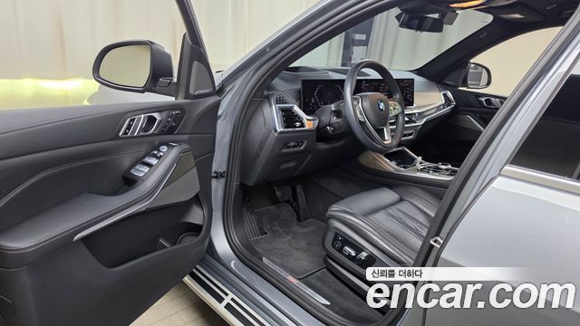 BMW X7 (G07) xDrive 40i Design Pure Excellence 6-Seater 2023 — фото 10
