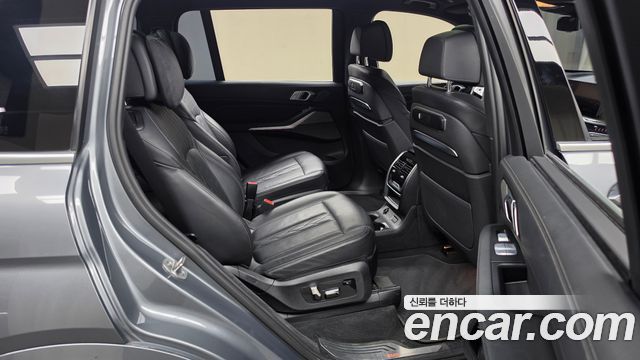 BMW X7 (G07) xDrive 40i Design Pure Excellence 6-Seater 2023 — фото 15