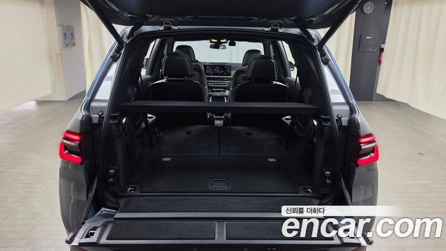 BMW X7 (G07) xDrive 40i Design Pure Excellence 6-Seater 2023 — фото 24