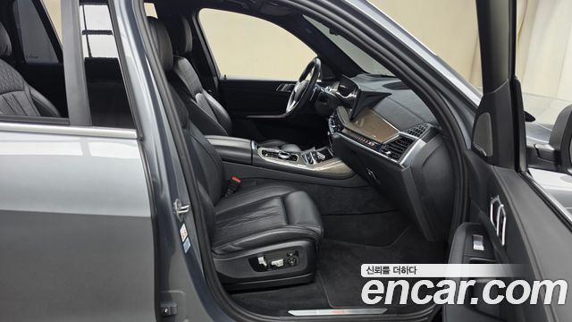 BMW X7 (G07) xDrive 40i Design Pure Excellence 6-Seater 2023 — фото 32