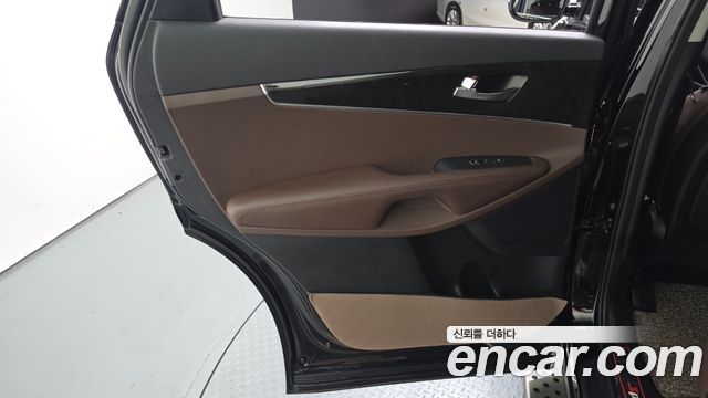 Kia Sorento Diesel 2.0 2WD Noblesse 2016 — фото 25
