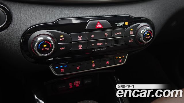 Kia Sorento Diesel 2.0 2WD Noblesse 2016 — фото 30