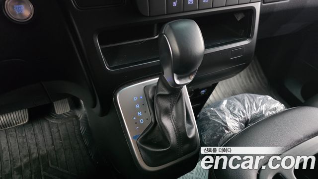 Hyundai Staria L3.5 Cargo 3-Seater Modern 2025 — фото 9
