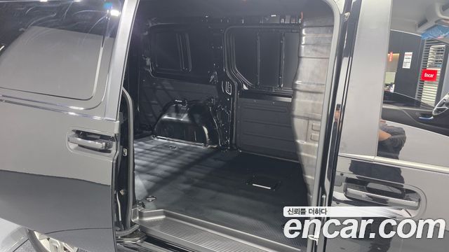 Hyundai Staria L3.5 Cargo 3-Seater Modern 2025 — фото 12