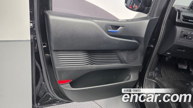 Hyundai Staria L3.5 Cargo 3-Seater Modern 2025 — фото 24