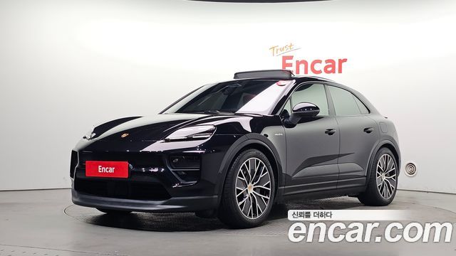 Porsche Macan EV 4S