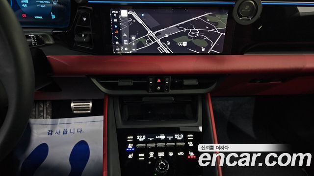 Porsche Macan EV 4S 2025 — фото 14