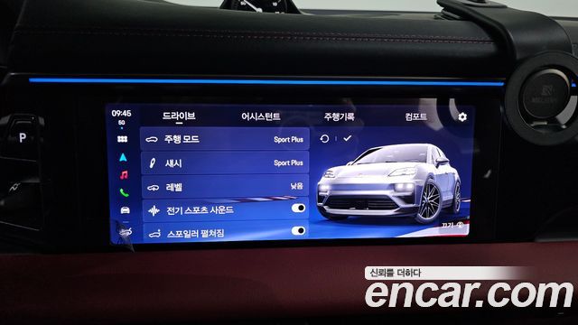 Porsche Macan EV 4S 2025 — фото 16