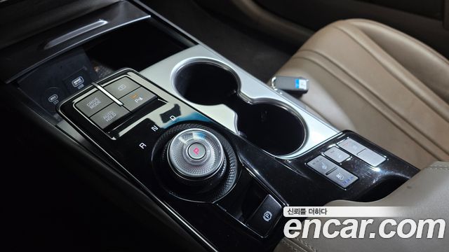 Kia K8 2.5 Gasoline 2WD Noblesse Light 2023 — фото 9