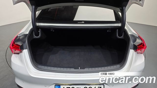 Kia K8 2.5 Gasoline 2WD Noblesse Light 2023 — фото 16
