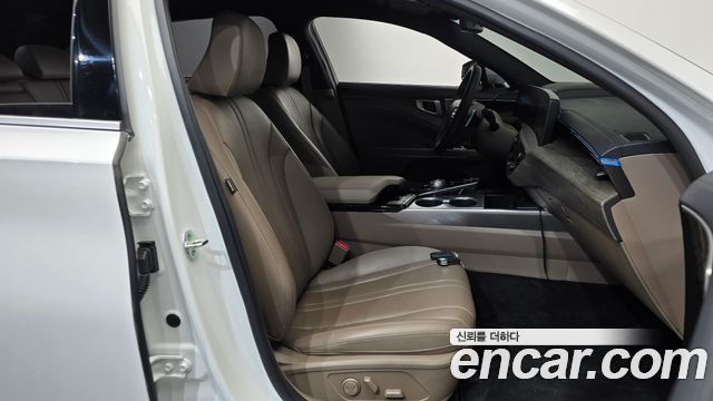 Kia K8 2.5 Gasoline 2WD Noblesse Light 2023 — фото 26