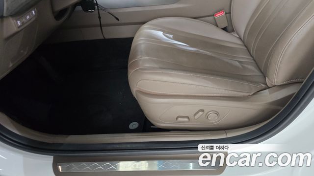 Kia K8 2.5 Gasoline 2WD Noblesse Light 2023 — фото 29
