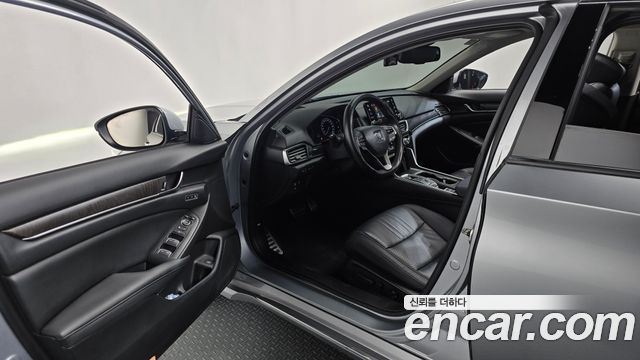 Honda Accord (X) 2.0 Turbo Sport 2019 — фото 10