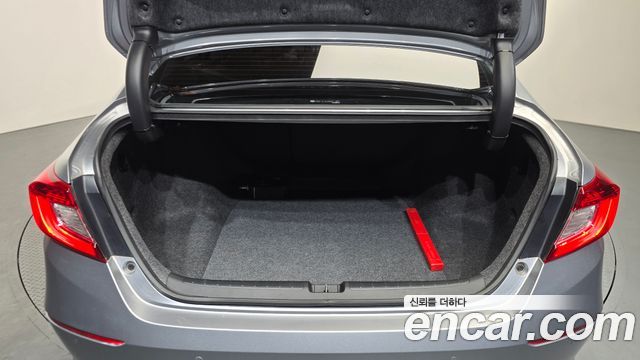 Honda Accord (X) 2.0 Turbo Sport 2019 — фото 17
