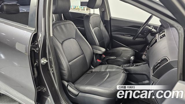 Kia Pride 4DR 1.6 GDI Luxury 2015 — фото 12