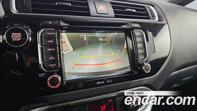 Kia Pride 4DR 1.6 GDI Luxury 2015 — фото 15