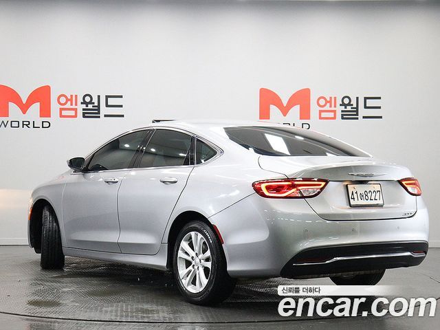 Chrysler 200 (II) 2.4 Limited 2015 — фото 4