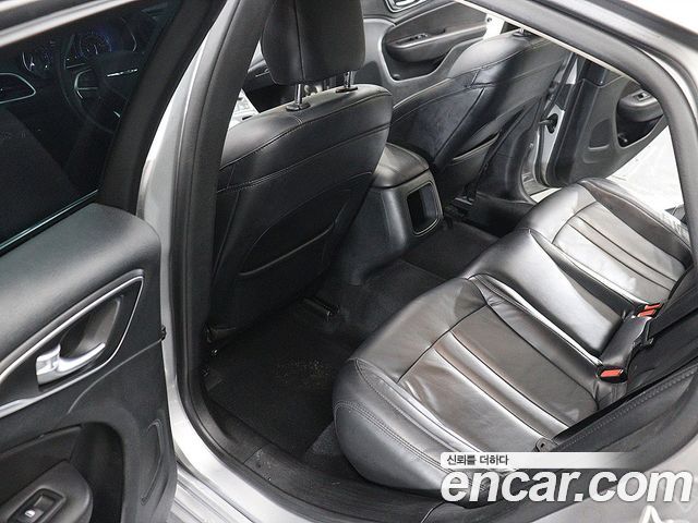 Chrysler 200 (II) 2.4 Limited 2015 — фото 20