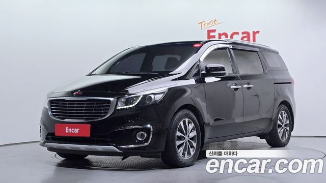Kia Carnival 9-seater Luxury