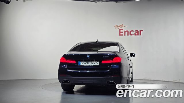 BMW 5 Series (G30) 520i M Sport 2022 — фото 4