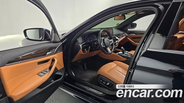 BMW 5 Series (G30) 520i M Sport 2022 — фото 10