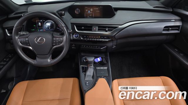 Lexus UX250h 2.0 2WD 2019 — фото 7