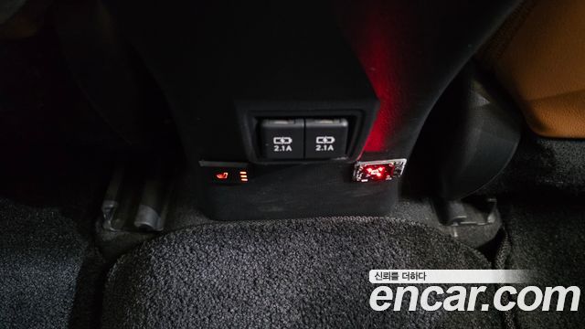 Lexus UX250h 2.0 2WD 2019 — фото 18