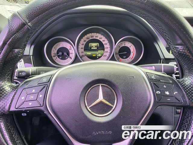 Mercedes-Benz E-Class (W212) E250 CDI 4MATIC 2014 — фото 16