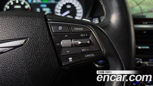 Genesis EQ900 3.3 T-GDI AWD Prestige 2016 — фото 16