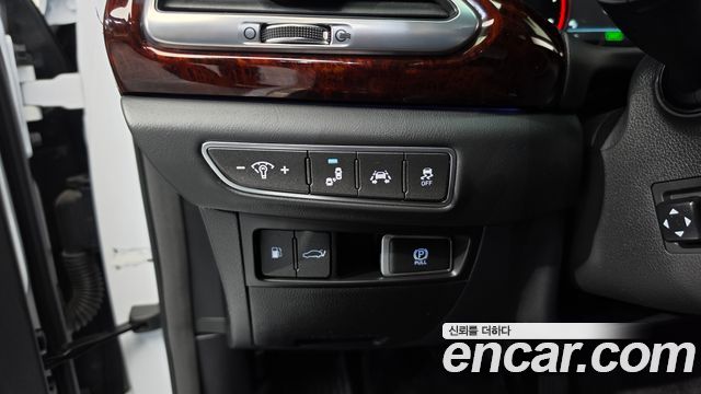 Genesis EQ900 3.3 T-GDI AWD Prestige 2016 — фото 41